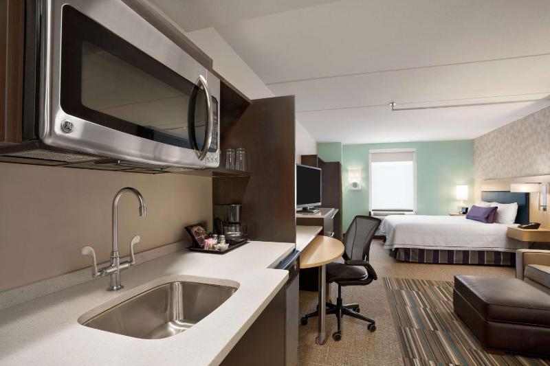 Home2 Suites By Hilton Philadelphia Convention Center - image 3