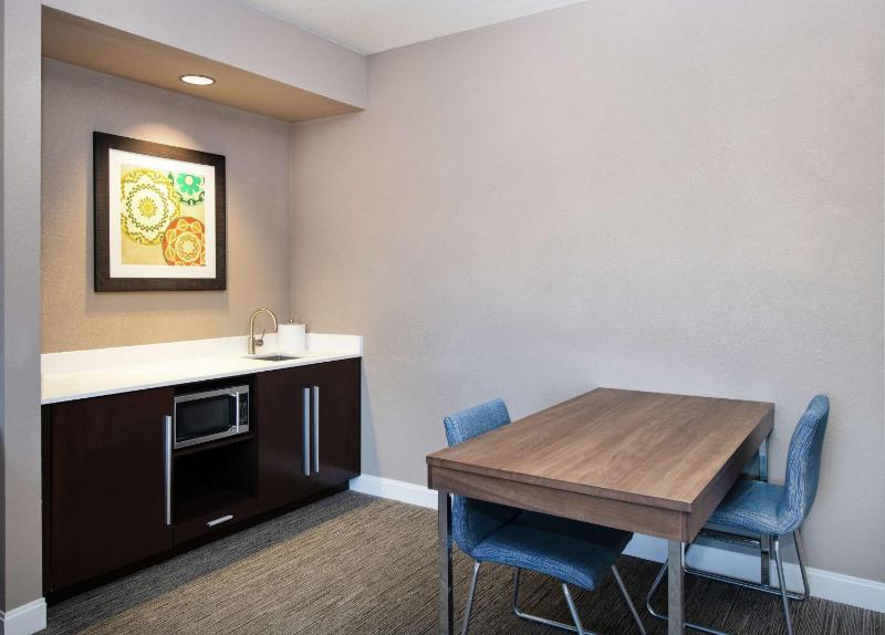 One-Bedroom Executive King Suite - Non-Smoking image 3