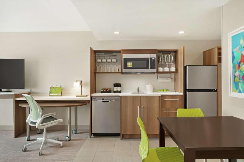 Home2 Suites by Hilton Scottsdale Salt River - image 2