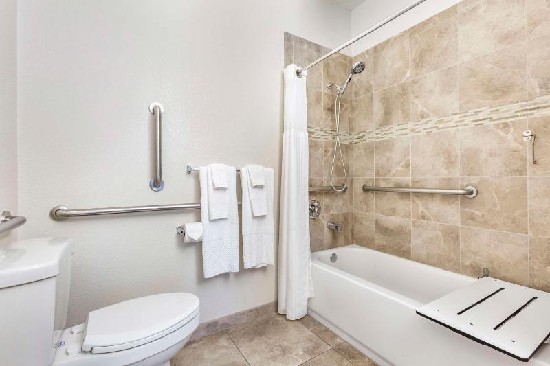 Two-Bedroom Suite with Accessible Tub image 3