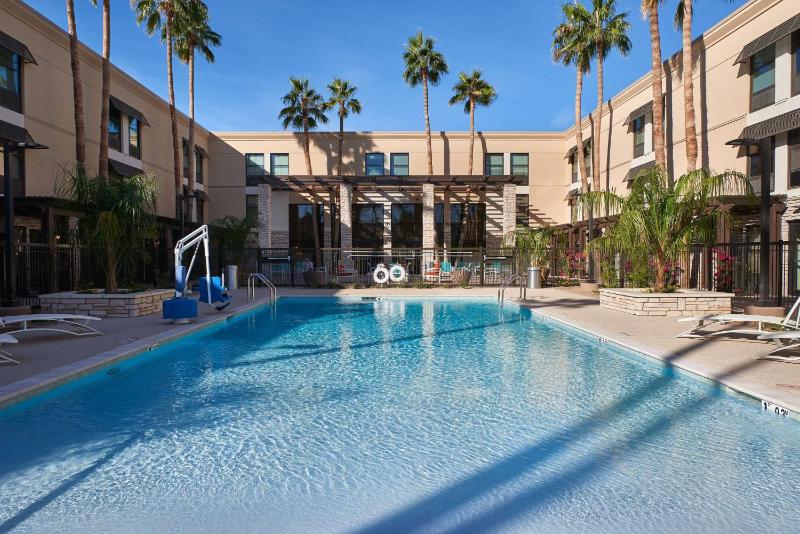 Hampton Inn & Suites by Hilton Phoenix Scottsdale Shea Blvd - image 15