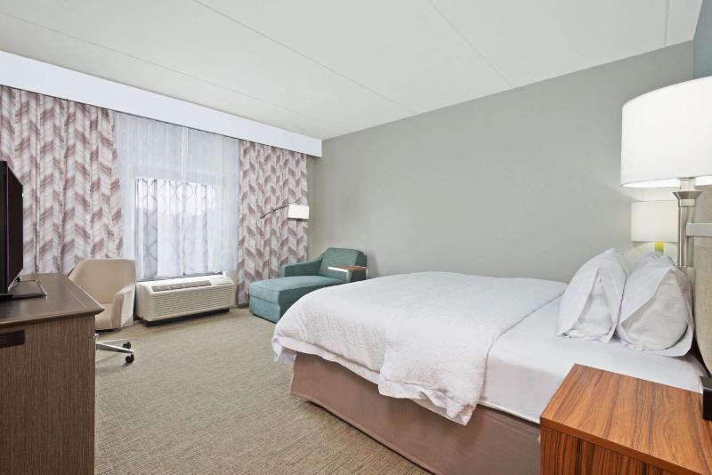 Executive King Room - Non-Smoking image 4