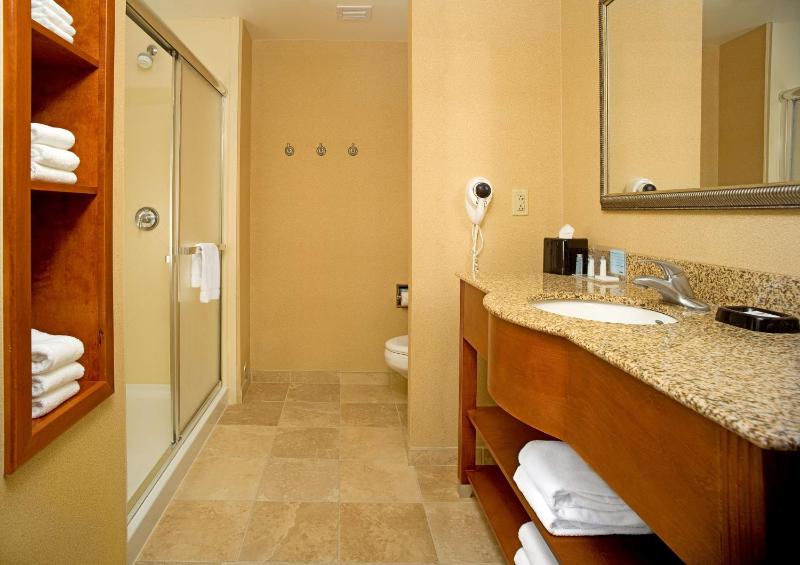 King Room - Non-Smoking image 2