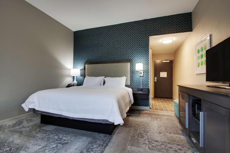 King Room image 2
