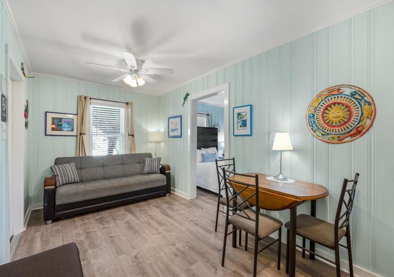 Deluxe Suite image 2