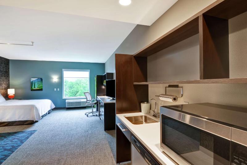 King Studio Suite - Mobility Access/Non-Smoking image 3
