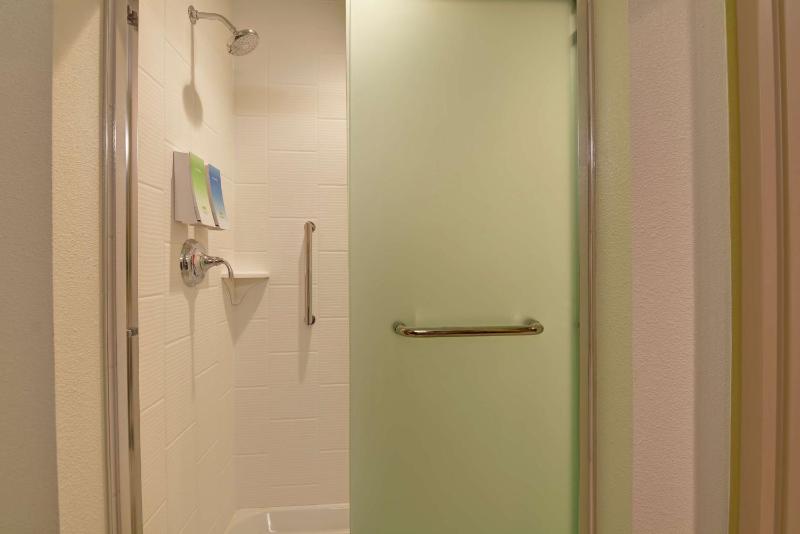 King Studio Suite - Hearing Access/Non-Smoking image 2