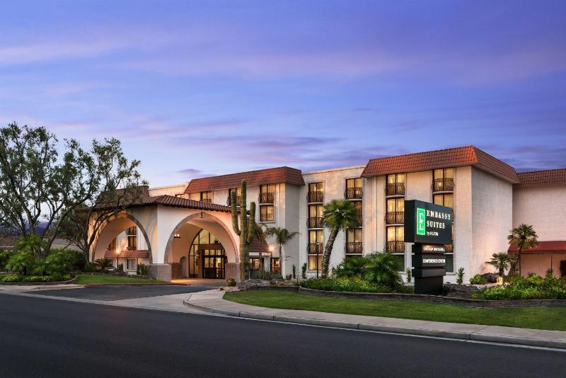 Embassy Suites by Hilton Scottsdale Resort - image 41
