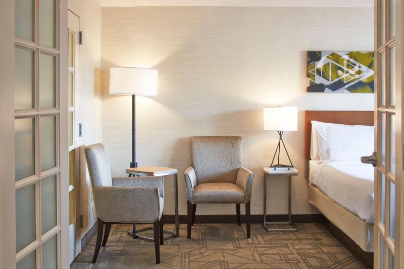 Hilton Garden Inn Scottsdale Old Town - image 19