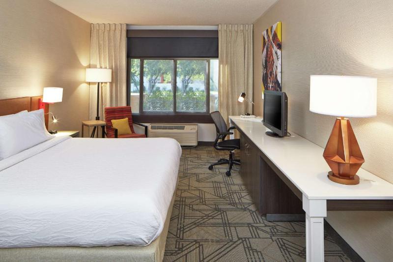 Hilton Garden Inn Scottsdale Old Town - image 40