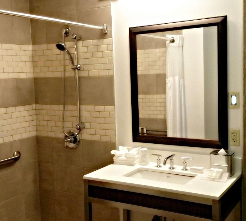 Hilton Garden Inn Scottsdale Old Town - image 11