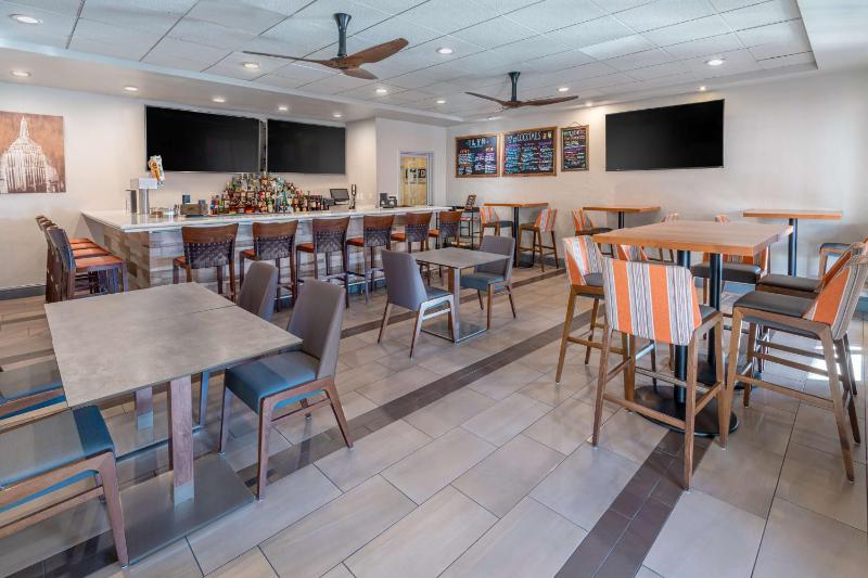 Hilton Garden Inn Scottsdale Old Town - image 42