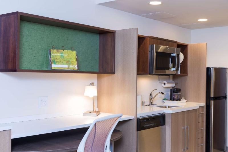 King Studio Suite - Non-Smoking image 3