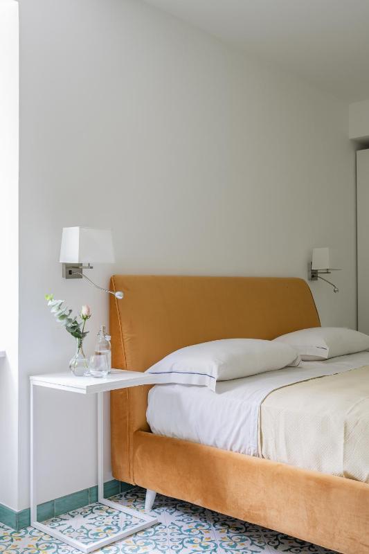 Double Room image 1