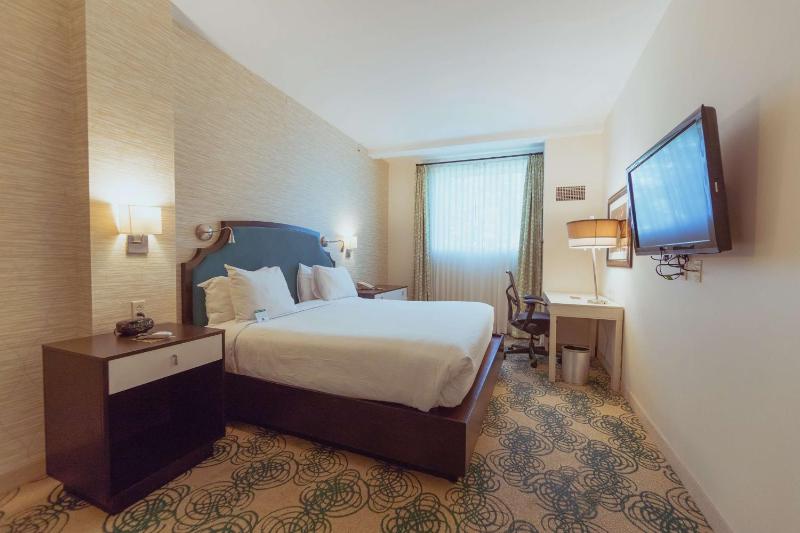 King Room image 2