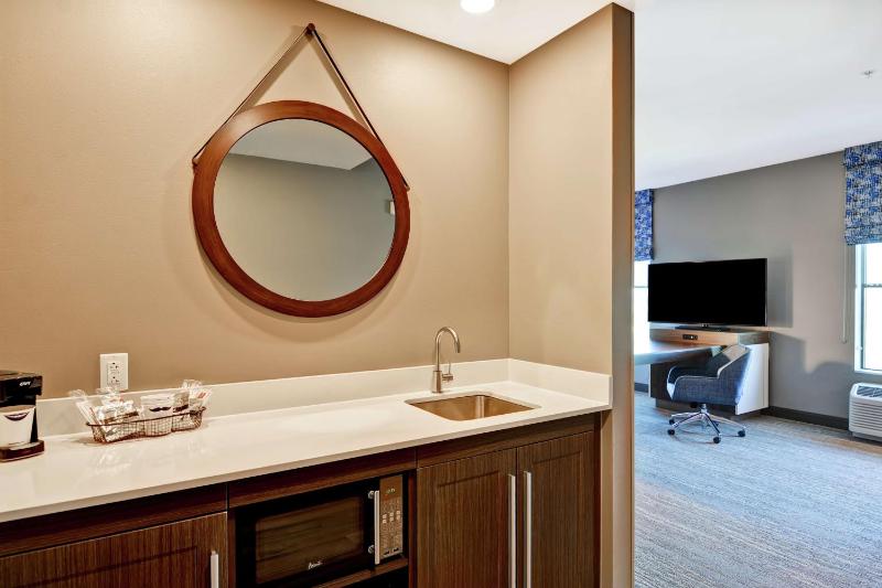 King Studio Suite - Non Smoking image 2