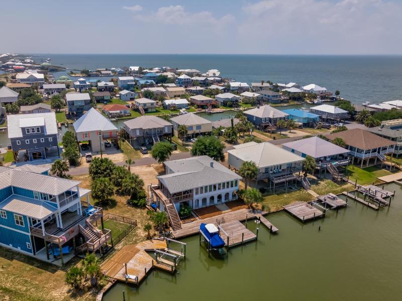 The Pearl | Gather by the Gulf dock for fishing - image 44