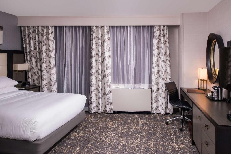 Queen Room image 1