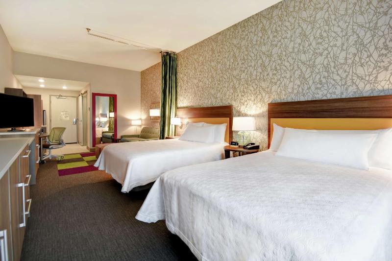 Queen Studio with Two Queen Beds - Mobility Access/Non-Smoking image 4