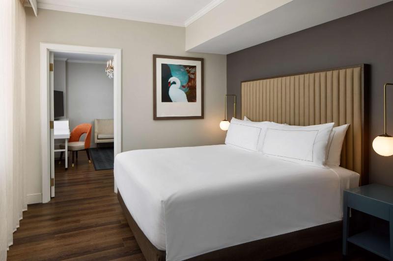 One-Bedroom King Suite image 1