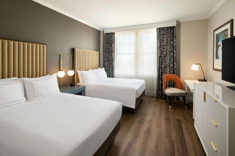 Double Room with Two Double Beds image 3