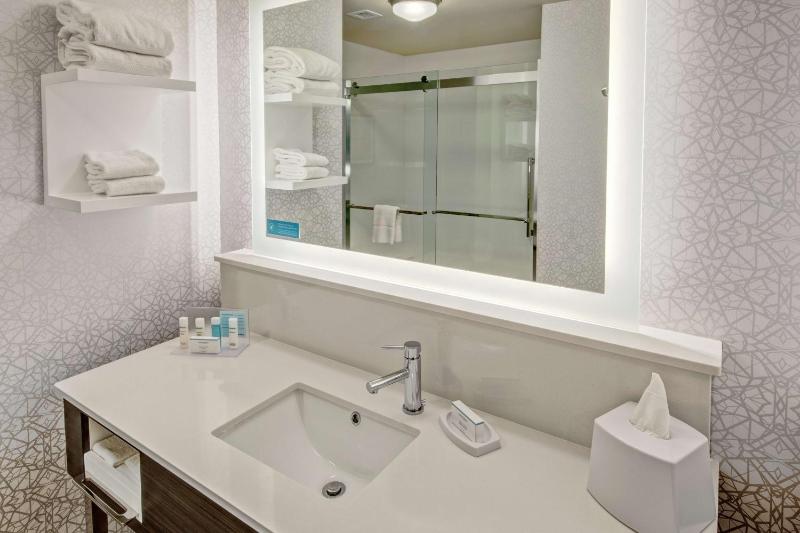 King Room image 2