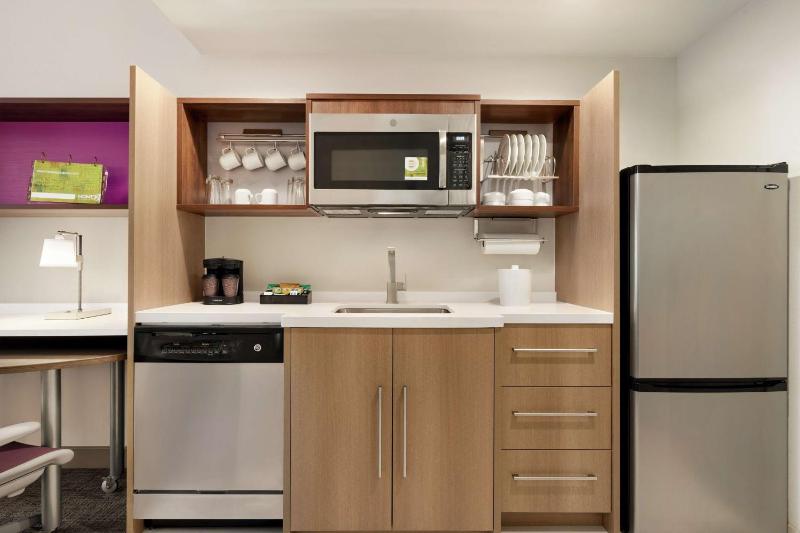 King Studio Suite - Non-Smoking image 3
