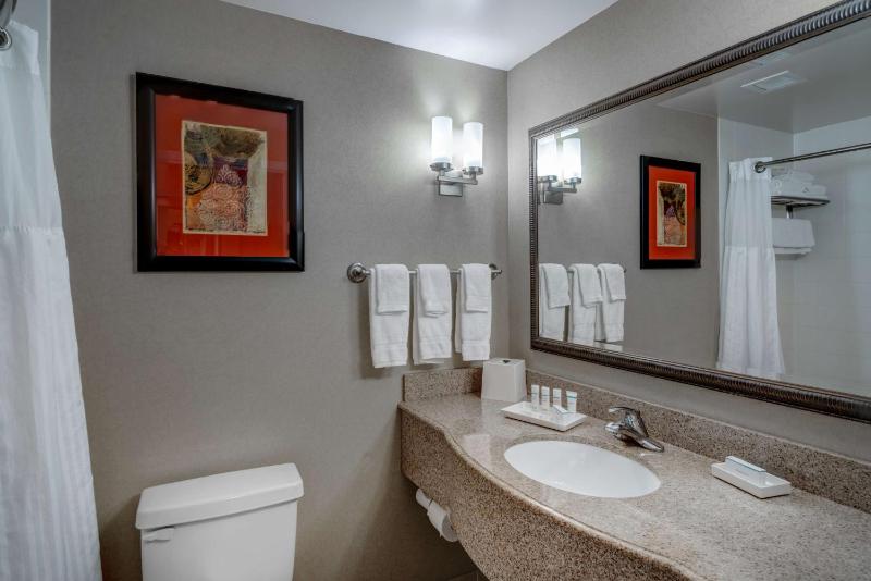 King Room image 4