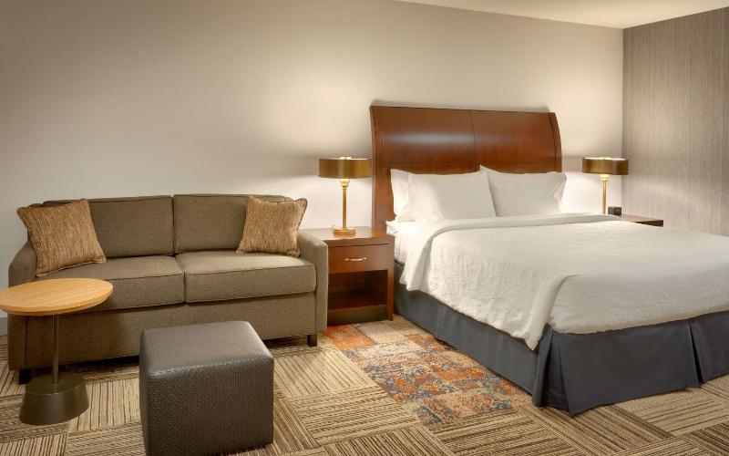 King Room image 4