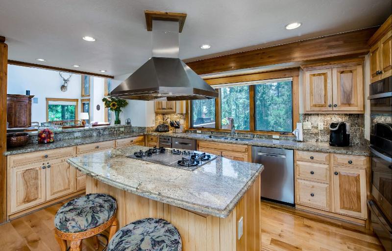 Silverview at Highlands Home: Mountain Luxury - image 17