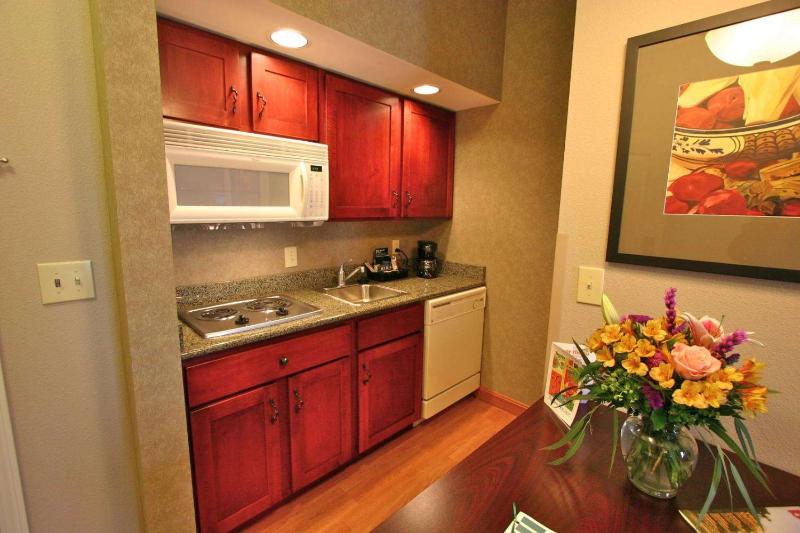 King Studio Suite - Non-Smoking image 4