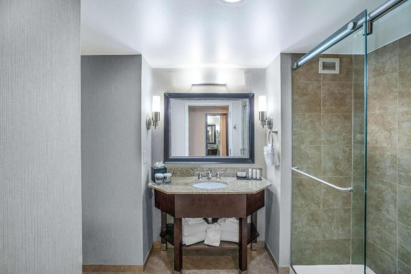 Two-Room King Suite - Non-Smoking image 2