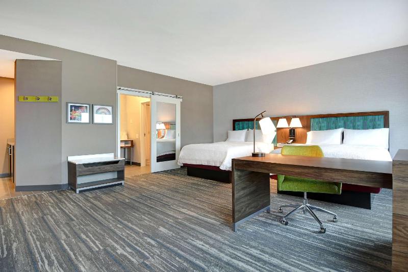 Queen Studio Suite with Two Queen Beds - Non-Smoking image 1