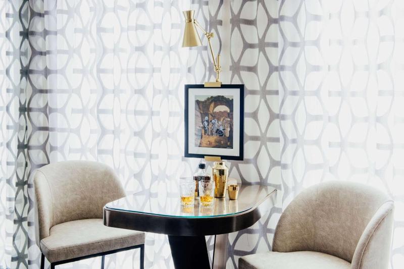King Room image 4