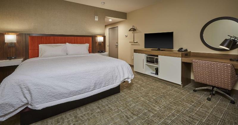 King Room - Non-Smoking image 1