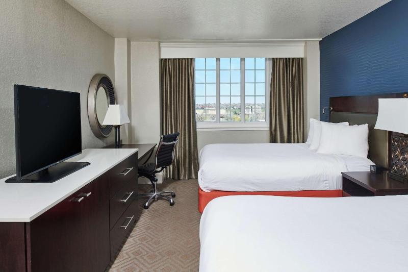 Double Room with Two Double Beds image 1