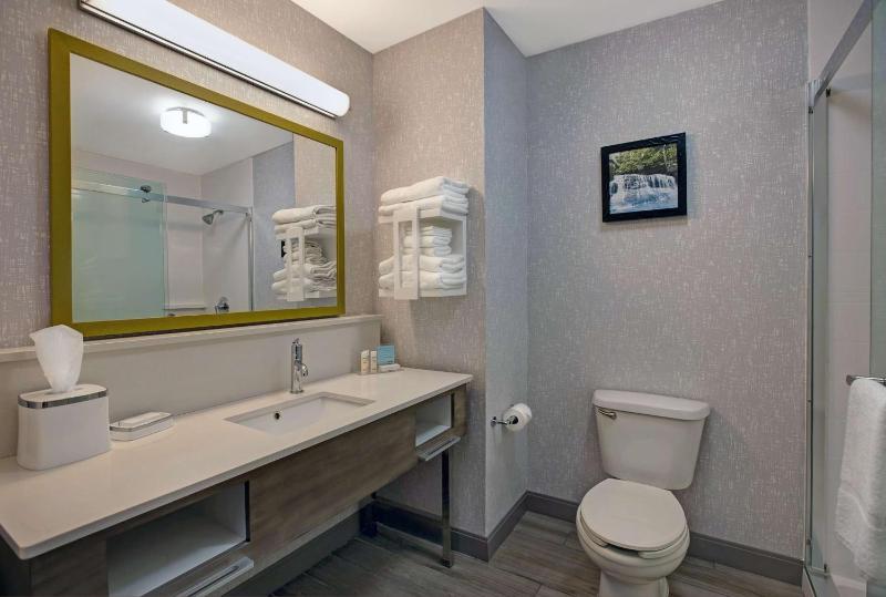 King Room image 4