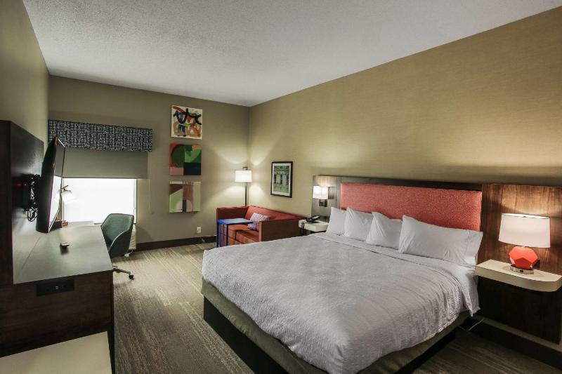 King Room with Sofa Bed and Study - Non-Smoking image 1