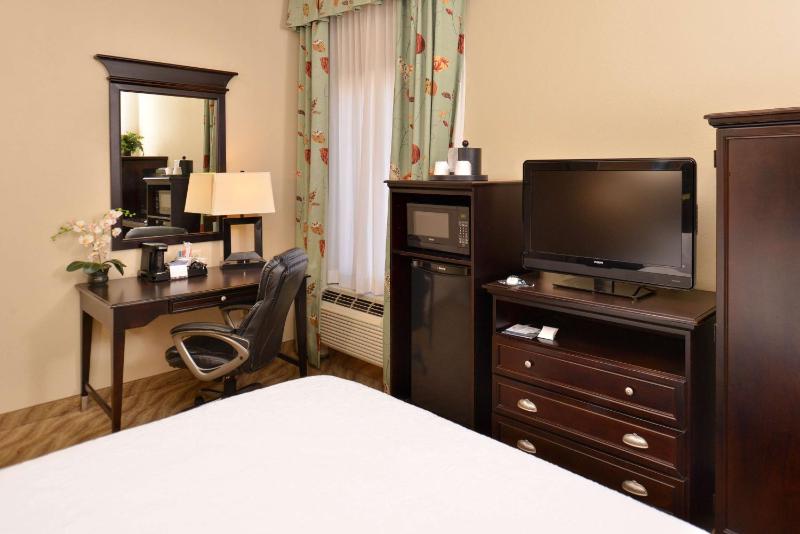 Queen Room image 1