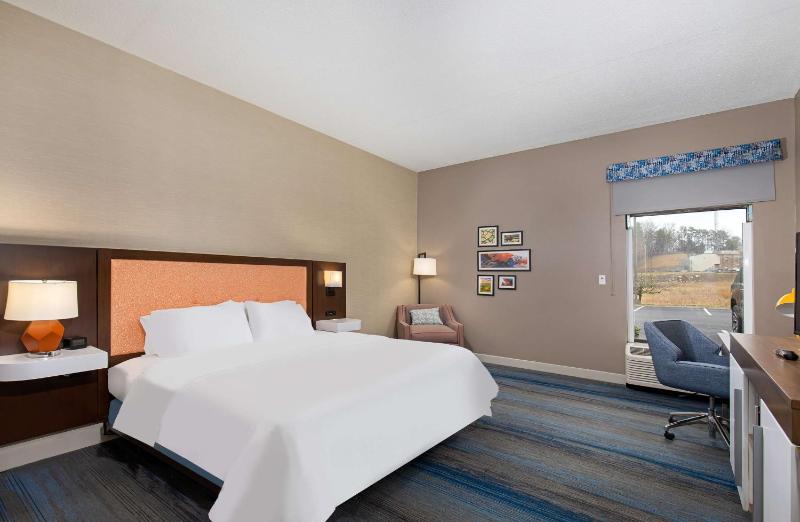 King Room - Mobility Access/Non-Smoking image 2
