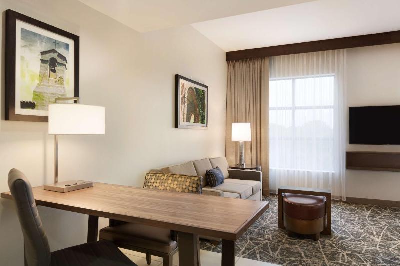King Studio Suite image 3