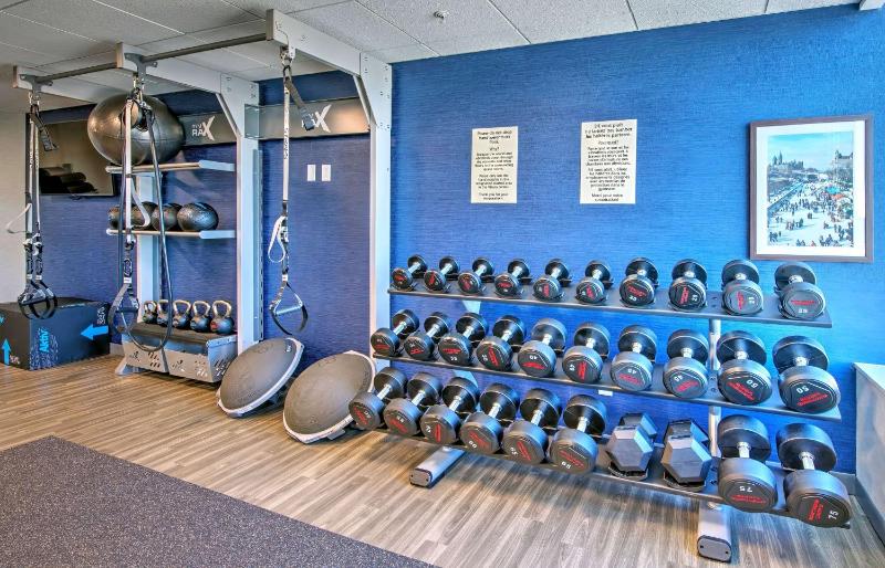 Hampton Inn by Hilton Ottawa - image 13