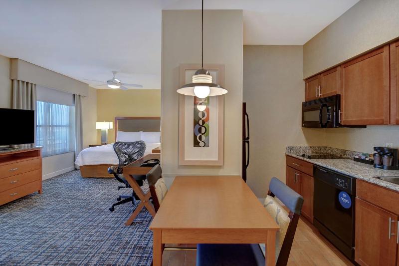 King Studio Suite - Non-Smoking image 3