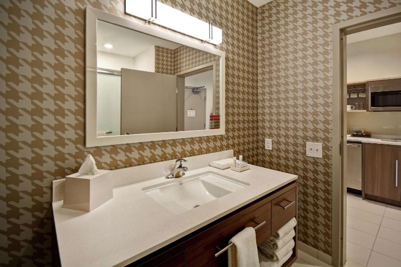 King Studio Suite - Non-Smoking image 4