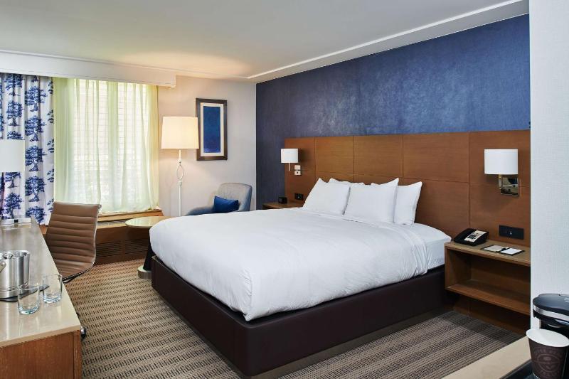 King Room image 4