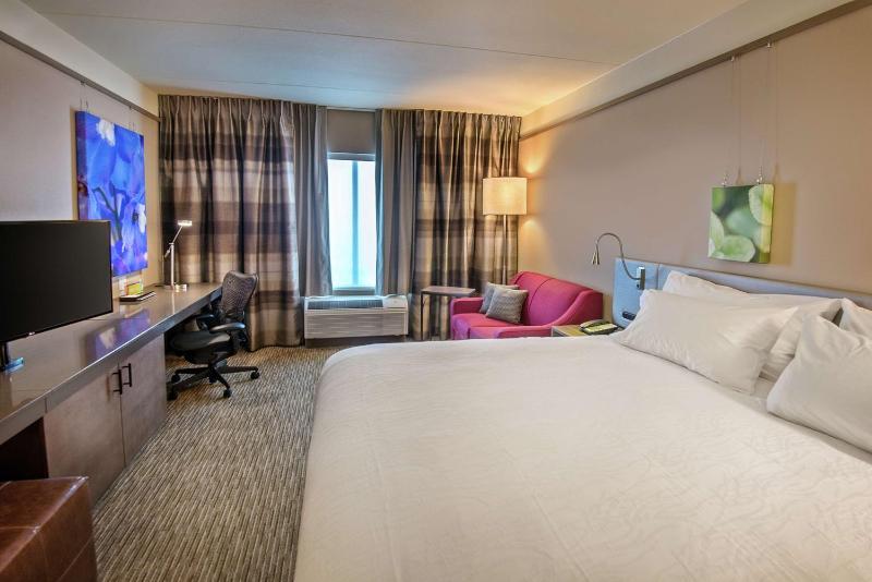 Hilton Garden Inn Pittsburgh Airport South-Robinson Mall - image 4