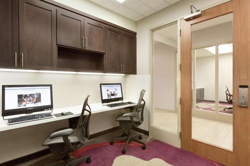 Hilton Garden Inn Pittsburgh Airport South-Robinson Mall - image 7