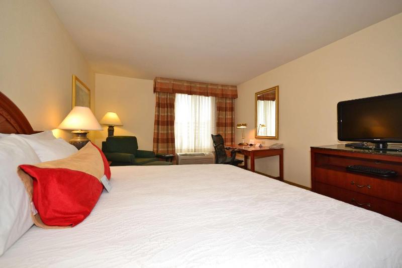 King Room image 3