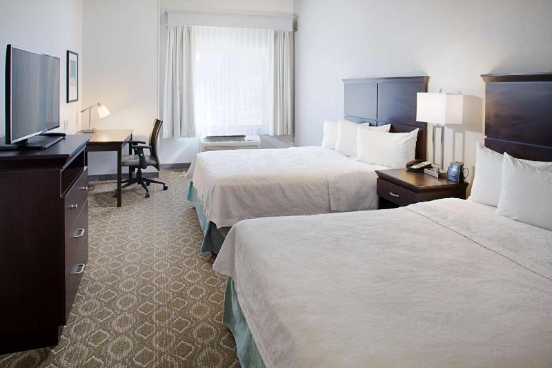 One-Bedroom Queen Suite with Two Queen Beds - Non-Smoking image 1