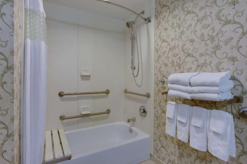 King Room with Balcony - Mobility/Hearing Accessible - Non-Smoking image 2
